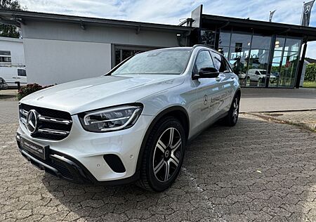 Mercedes-Benz GLC 220 d 4Matic Panorama AHK 360° Keyless