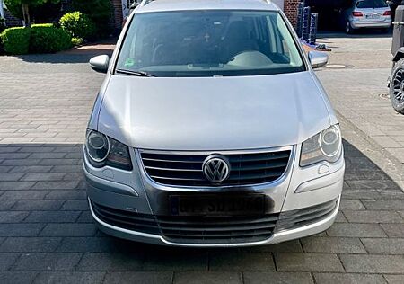 VW Touran Volkswagen 1.9 TDI DSG DPF Freestyle