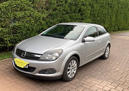 Opel Astra GTC 1.6 Ecotec 85kW GTC