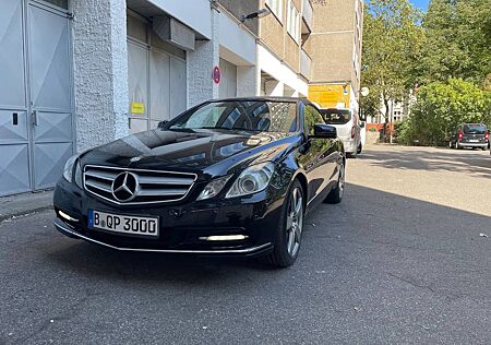 Mercedes-Benz E 350 Cabriolet CDI BlueEFF. AVANTGARD...