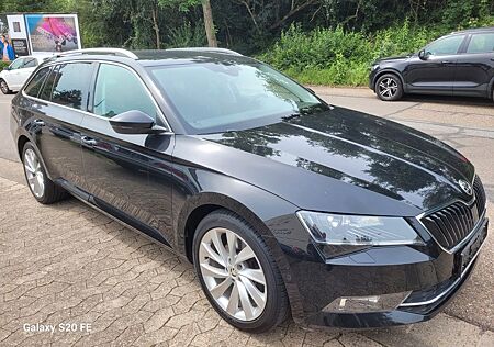 Skoda Superb Combi Style 4x4, Leder, Bi Xenon