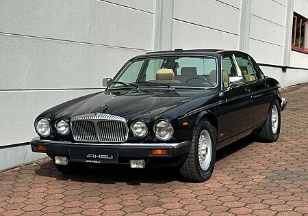 Jaguar XJ12 °DAIMLER DOUBLE SIX SERIE III°LEDER BEIGE°SD