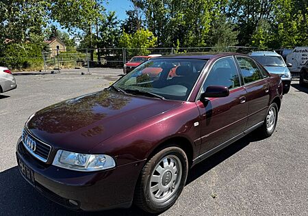 Audi A4 1.6*Tüv 3/2027*Lückenlos Service history
