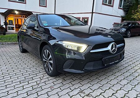 Mercedes-Benz A 250 gebraucht kaufen Mercedes-Benz A 250 A250e*Style*LED*T-Leder*Tempomat*17*Alu*Parktron