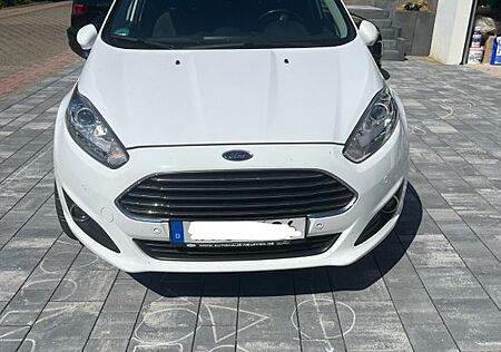 Ford Fiesta 1,0 EcoBoost 74kW Titanium PowerShift...