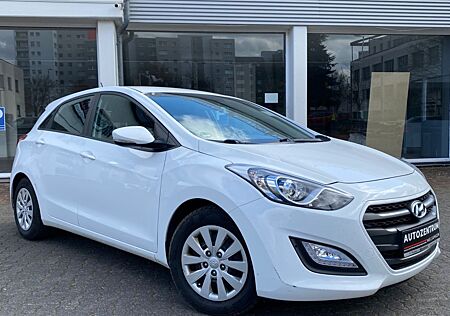 Hyundai i30 blue Trend 1.6 CRDi KAMERA+KLIMA+NAVI