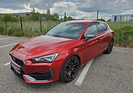 Cupra Leon 2.0 TSI VZ DSG Sportlenkrad+ACC+Beats+LED