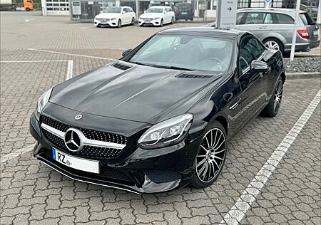 Mercedes-Benz SLC 180 *ILS*LED*LEDER*9G*PANO*APPLECAR*AIRSCARF