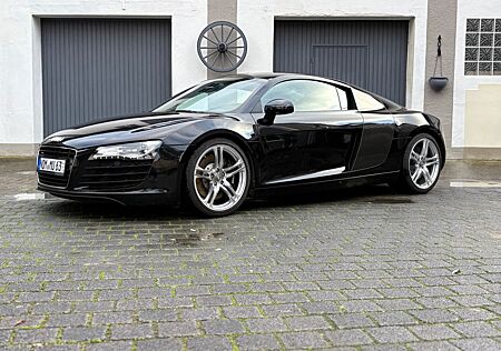 Audi R8 4.2 FSI R tronic quattro -