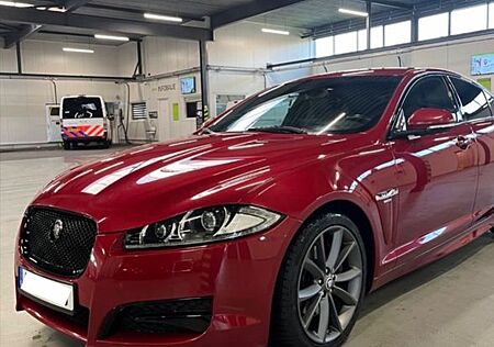 Jaguar XF 2.2 Diesel R-Sport Black Pack