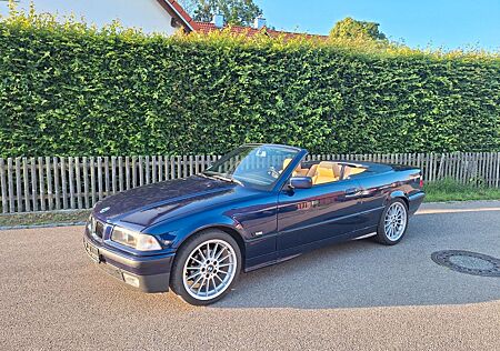 BMW 320i Cabrio