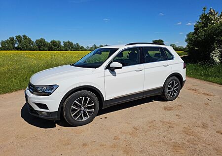 VW Tiguan Volkswagen 2.0 TDI SCR Comfortline Comfortline