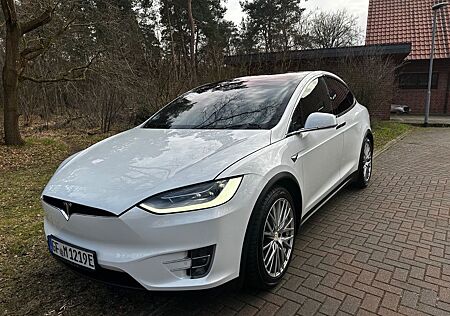 Tesla Model X Performance mit Garantie