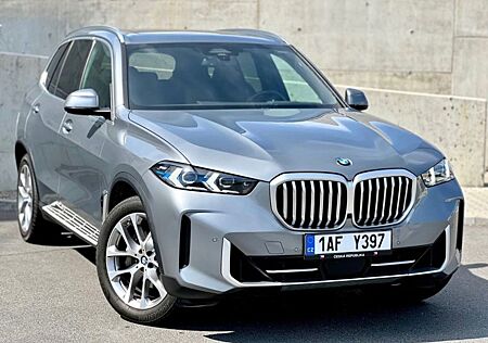 BMW X5 xDrive40i -