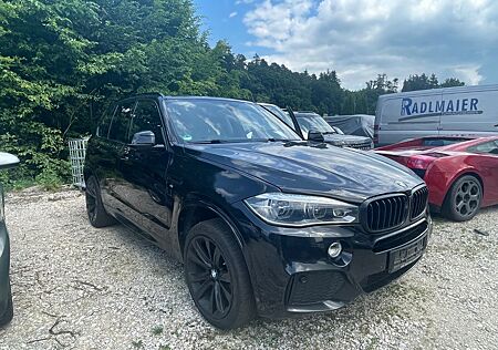 BMW X5 xDrive30d - M-Sport Paket Head-Up Panorama