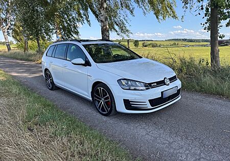 VW Golf Volkswagen GTD 2.0 TDI - Motor mit Garantie!
