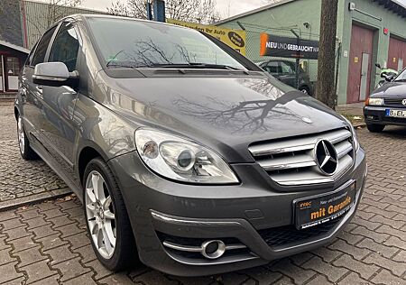 Mercedes-Benz B 200 B -Klasse Automatik Sitzheizung Navi