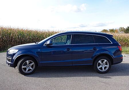 Audi Q7 3.0 TDI (DPF) quattro S LINE - Familie