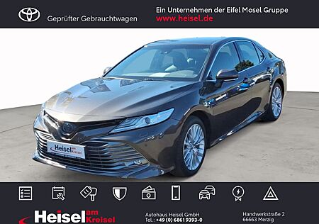 Toyota Camry 2.5 Hybrid Executive / NAVI