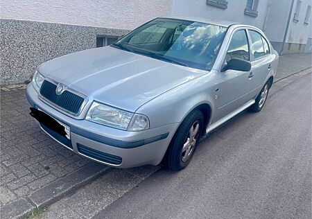 Skoda Octavia 1.6 Classic Classic LPG