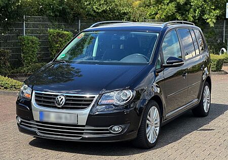 VW Touran Volkswagen 1.4 TSI DSG Freestyle - TÜV neu