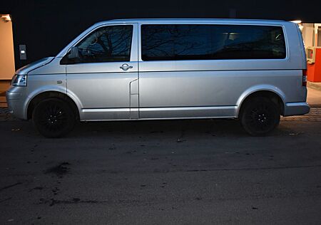 VW T5 Caravelle Volkswagen 2.5 TDI/8-Sitzer/AHK/Klima/AHK/PDC