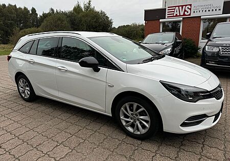 Opel Astra Sports Tour. Elegance Kamera DAB