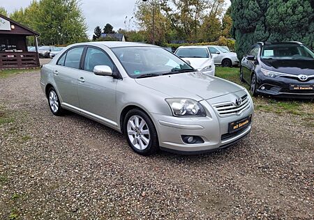 Toyota Avensis 1.8 Executive Liftback