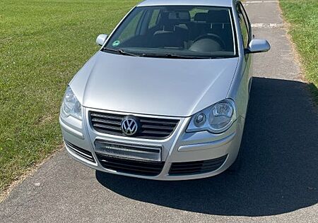 VW Polo Volkswagen 1.4 - TÜV neu