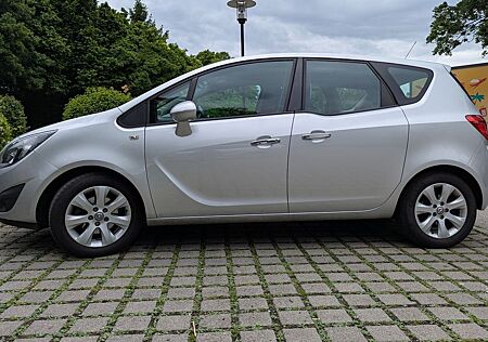 Opel Meriva 1.4 ecoFLEX 88kW Fahrradträger Portaltür