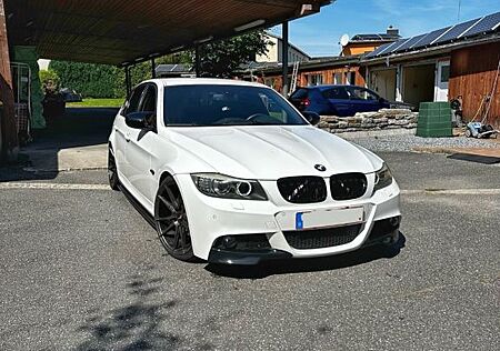 BMW 325i E90 - M-Paket - Alles eingetragen!