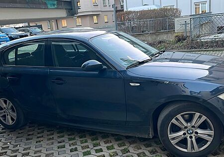 BMW 118i -