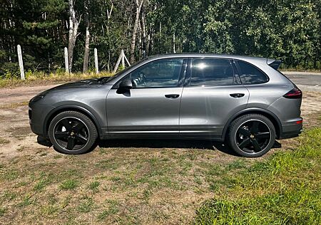 Porsche Cayenne S LED Pano Standheizung AHK