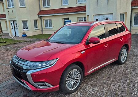 Mitsubishi Plug in Hybrid Outlander Plug-in Hybrid Outlander