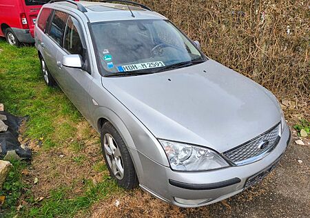 Ford Mondeo ghia mit großem Teile Konvolut