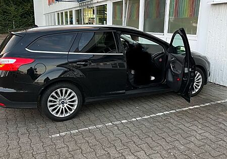 Ford Focus 1,0 EcoBoost 92kW SYNC Edition Turnier...