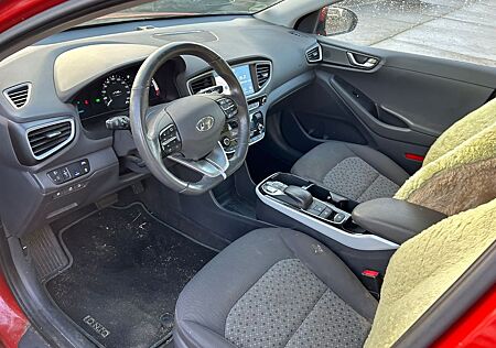 Hyundai Ioniq ELEKTRO SOH 100% NAVI KAMERA 1.HAND