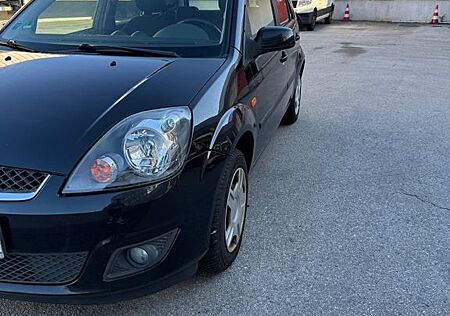 Ford Fiesta 1,6 TDCi Ambiente Ambiente