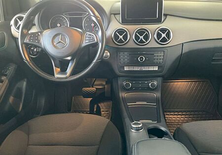 Mercedes-Benz B 200 d 4Matic