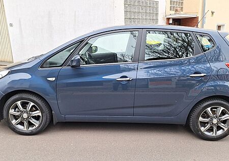 Hyundai ix20 1.4 Space blue Space