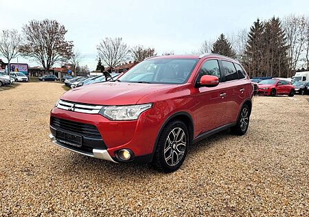 Mitsubishi Outlander Instyle 4WD*Navi*R-Cam*SZH*Temp*TÜV*