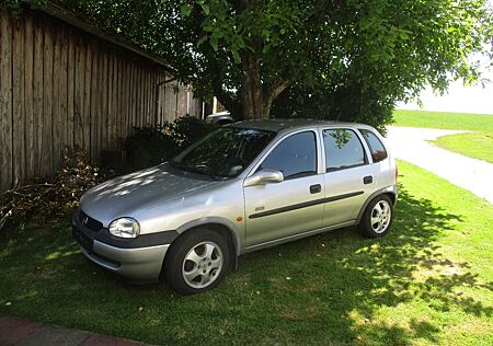 Opel Corsa 1.2 16V Edition 2000 Edition 2000