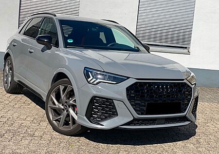 Audi RS Q3 RSQ3 2.5 TFSI S Tronic *RS-Abgas+B&O+PANO*