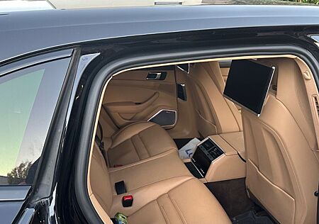 Porsche Panamera 4 Sport Turismo -