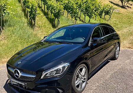 Mercedes-Benz CLA 180 Shooting Brake CLA 180d Shooting Brake PEAK EDITION TÜV 05/2027