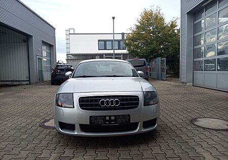 Audi TT Coupe 1.8T 140 kW tiptronic -