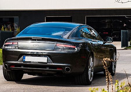 Aston Martin Rapide V12