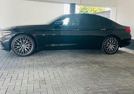 BMW 530d xDrive A - Garantie 09/26