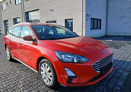 Ford Focus Turnier Cool & Connect, LED, ab 89€ mtl.