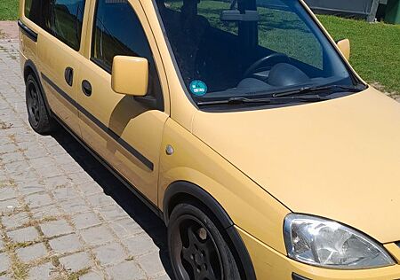 Opel Combo 1.7 CDTI -